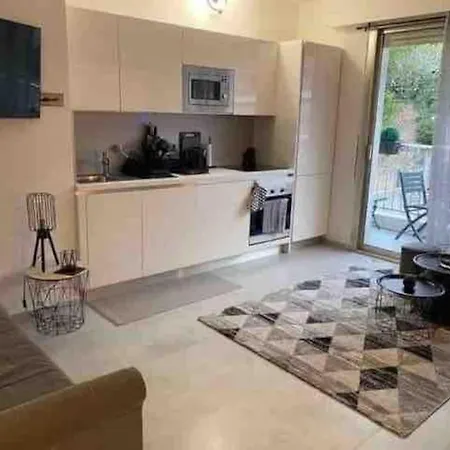 Studio De La Plage, Au Bord De La Mer Apartment Menton